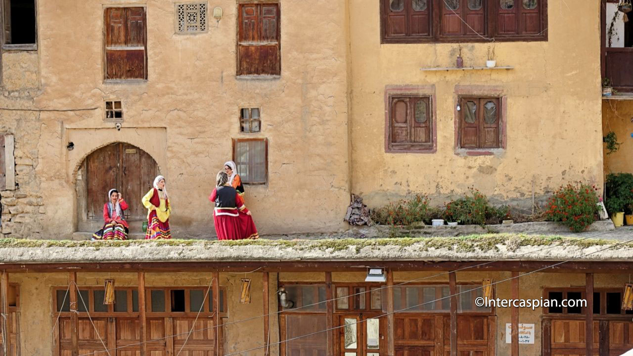 Women in traditional Gilan dress