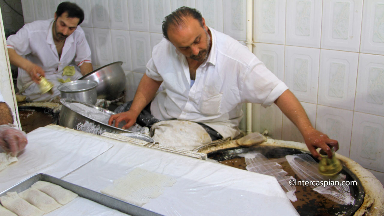 A store of the local specialty "Reshte Khoshkar" in Rasht