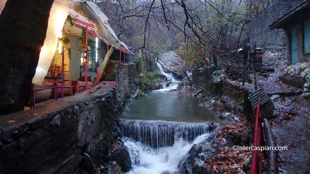 Photo d'un restaurant à Pass-Ghaleh, Darband, Téhéran