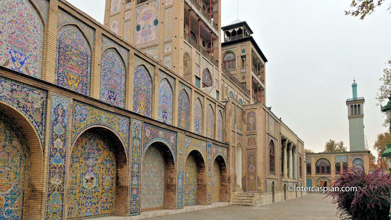 Photo de la cour du palais du Golestan