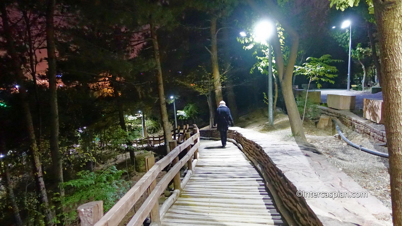 A pathway in Taleghani Forest Park