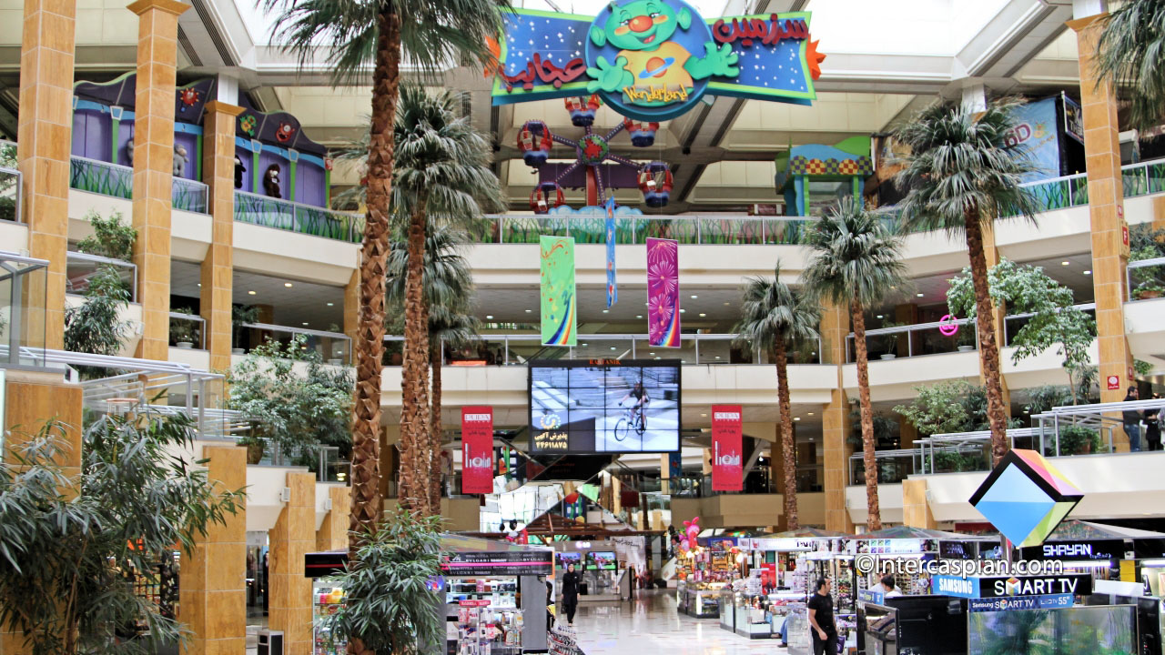 Photo of a mall in western Tehran,